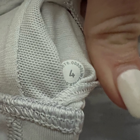 Lululemon White Camo Energy Longline Bra Size 4 - Picture 4 of 5